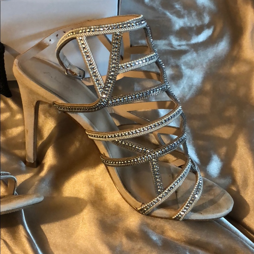Aldo Elelinna Heels, silver with nude
